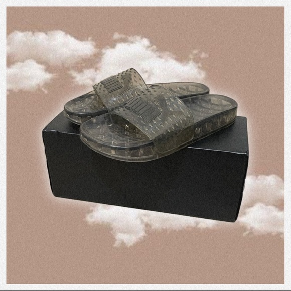 ♥︎ FENTY PUMA Jelly Slides ♥︎ - Picture 3 of 7